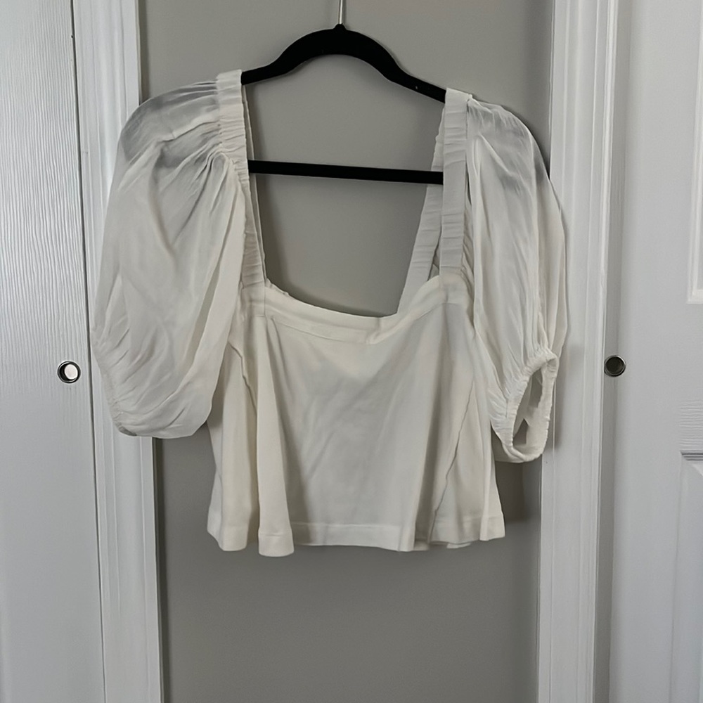 urban outfitters puff sleeve top